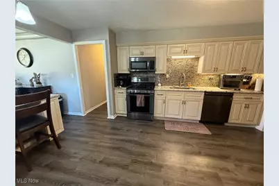 5981 Northview Drive, Green Hills, OH 44131 - Photo 11