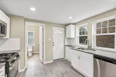 3063 Ashwood Road, Loveland, OH 44120 - Photo 13