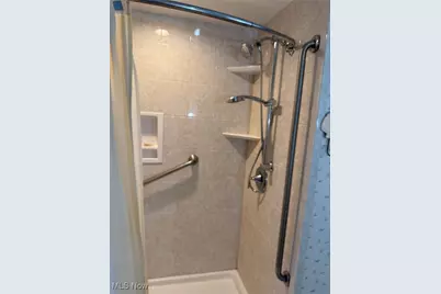 135 Ridgeland Drive, Amherst, OH 44001 - Photo 13