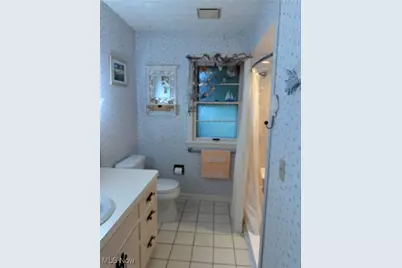 135 Ridgeland Drive, Amherst, OH 44001 - Photo 11