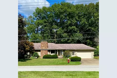 135 Ridgeland Drive, Amherst, OH 44001 - Photo 1