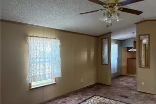 2656 Lake Breeze Dr, Madison, OH 44057 - Photo 15