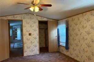 2656 Lake Breeze Dr, Madison, OH 44057 - Photo 17