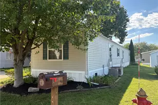 2656 Lake Breeze Dr, Madison, OH 44057 - Photo 3