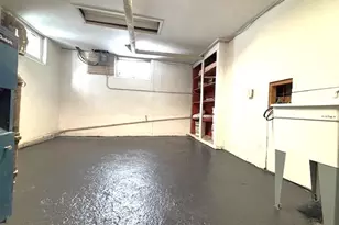 15703 Hazel Rd, East Cleveland, OH 44112 - Photo 29