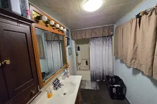 958 Central Ave, Bellaire, OH 43906 - Photo 5