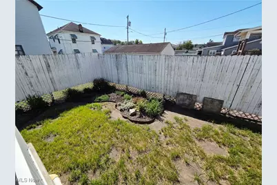 916 Pearl Street, Martins Ferry, OH 43935 - Photo 17