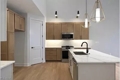 421 Bordeaux Boulevard, Grandview Heights, OH 44147 - Photo 7