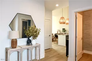 421 Bordeaux Blvd, Grandview Heights, OH 44147 - Photo 3