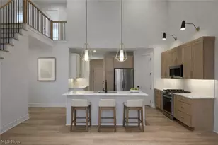 421 Bordeaux Blvd, Grandview Heights, OH 44147 - Photo 5