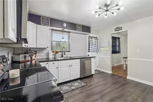 737 Moore Ln, East Palestine, OH 44413 - Photo 11