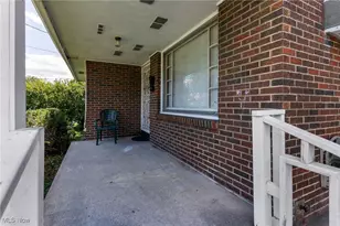 566 Sunshine Ave, Youngstown, OH 44505 - Photo 3