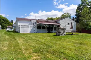 566 Sunshine Ave, Youngstown, OH 44505 - Photo 5