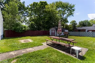 566 Sunshine Ave, Youngstown, OH 44505 - Photo 7