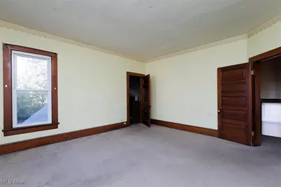 113 E 4th Street, Uhrichsville, OH 44683 - Photo 11