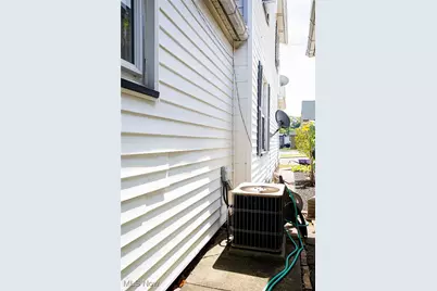 113 E 4th Street, Uhrichsville, OH 44683 - Photo 25