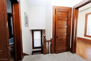 113 E 4th St, Uhrichsville, OH 44683 - Photo 13