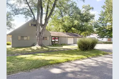 4102 Burkey Road, Austintown, OH 44515 - Photo 3