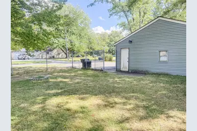 4102 Burkey Road, Austintown, OH 44515 - Photo 17