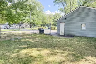 4102 Burkey Rd, Austintown, OH 44515 - Photo 17