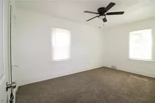 141 Wesley Ave, Youngstown, OH 44509 - Photo 11