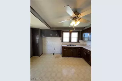 543 Thelma Avenue, Akron, OH 44314 - Photo 3