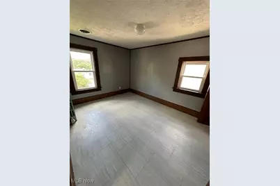 539 Thelma Avenue, Akron, OH 44314 - Photo 15
