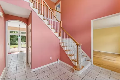 708 Dominic Drive, Cuyahoga Falls, OH 44223 - Photo 3