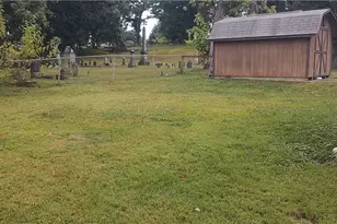 624 Cemetery St, Coshocton, OH 43812 - Photo 13