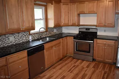 404 S Bon Air Avenue, Youngstown, OH 44509 - Photo 5