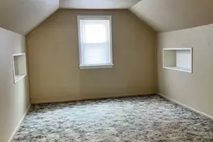 484 E 328th St, Willowick, OH 44095 - Photo 11