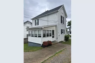 317 N 9th Street, Cambridge, OH 43725 - Photo 3