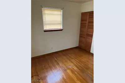 746 Whipple Avenue, Campbell, OH 44405 - Photo 5