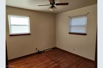 746 Whipple Avenue, Campbell, OH 44405 - Photo 7