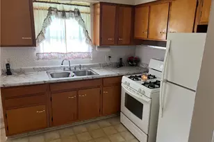 746 Whipple Ave, Campbell, OH 44405 - Photo 3