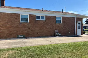 746 Whipple Ave, Campbell, OH 44405 - Photo 17