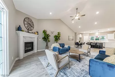 4322 Literary Lane, Willoughby, OH 44094 - Photo 5