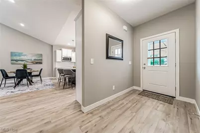 4322 Literary Lane, Willoughby, OH 44094 - Photo 3