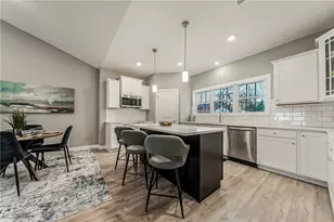 4322 Literary Ln, Willoughby, OH 44094 - Photo 9