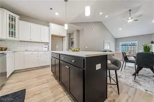 4322 Literary Ln, Willoughby, OH 44094 - Photo 13