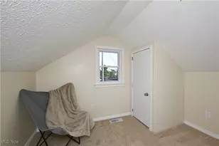 636 Flora Ave, Akron, OH 44314 - Photo 25