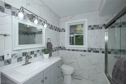 636 Flora Avenue, Akron, OH 44314 - Photo 19