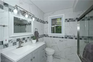 636 Flora Ave, Akron, OH 44314 - Photo 19