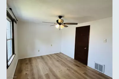 3938 Bright Way Street, Weirton, WV 26062 - Photo 11