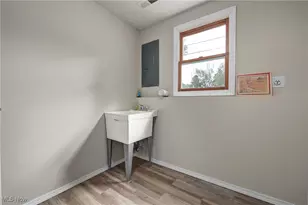 7007 Hidden Valley Dr, Amherst, OH 44001 - Photo 21