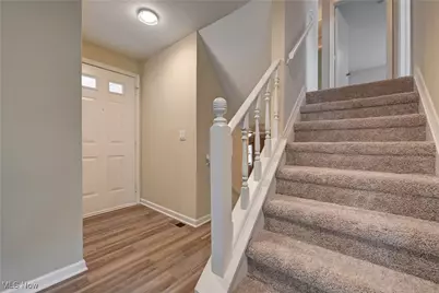 7007 Hidden Valley Drive, Amherst, OH 44001 - Photo 13