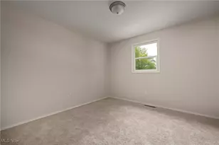 7007 Hidden Valley Dr, Amherst, OH 44001 - Photo 19