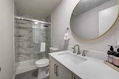 7007 Hidden Valley Drive, Amherst, OH 44001 - Photo 23