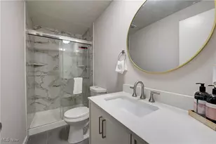 7007 Hidden Valley Dr, Amherst, OH 44001 - Photo 23