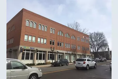 749 Wheeling Avenue, Cambridge, OH 43725 - Photo 3